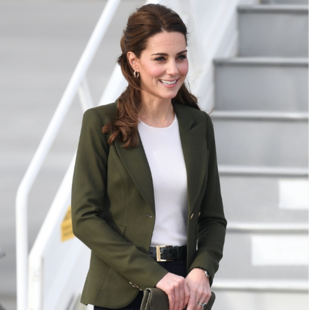 *copy* Princess Kate loves Smythe! Green, lined, linen/cotton blazer, size 8. - Picture 6 of 10